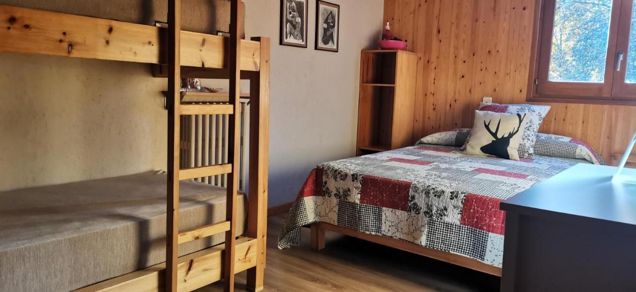 Hostel Xalet Refugi Pere Carne La Molina  Zewnętrze zdjęcie