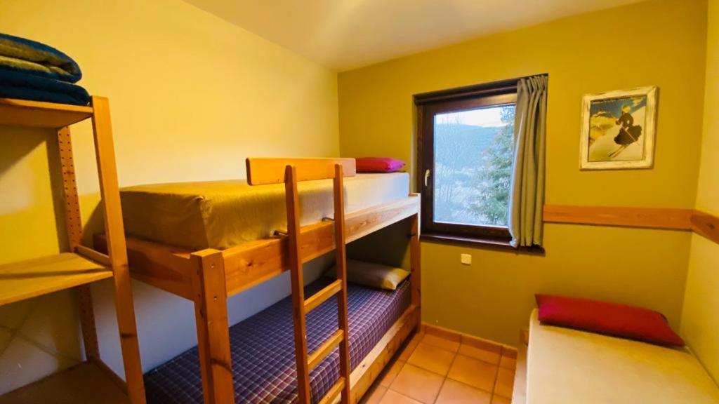 Hostel Xalet Refugi Pere Carne La Molina  Zewnętrze zdjęcie