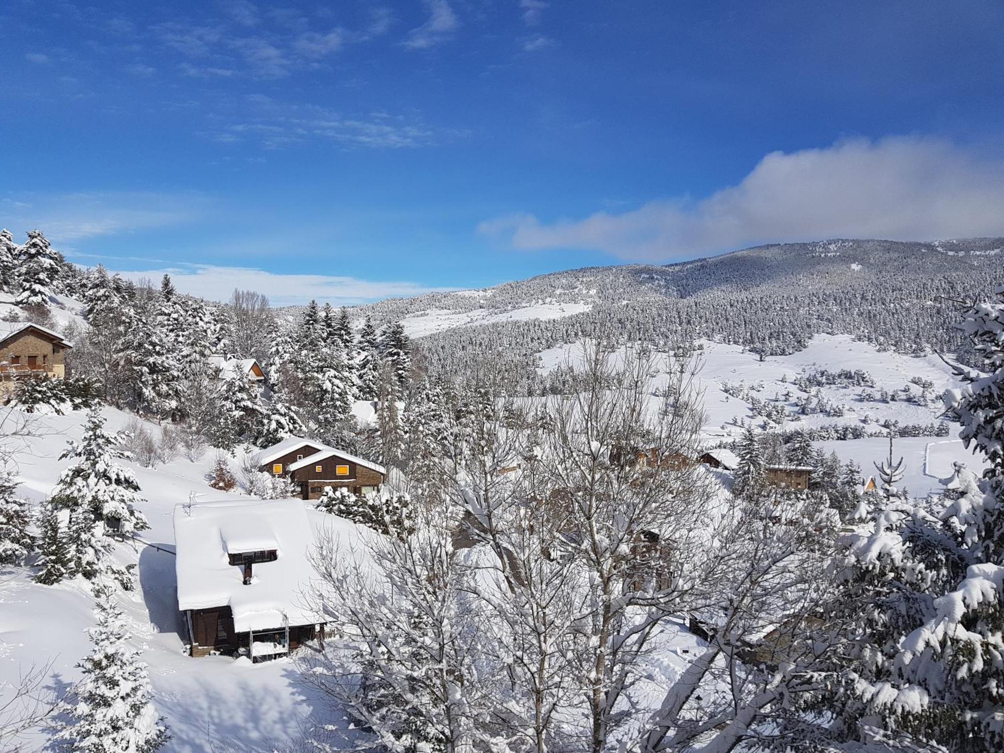 Hostel Xalet Refugi Pere Carne La Molina  Zewnętrze zdjęcie