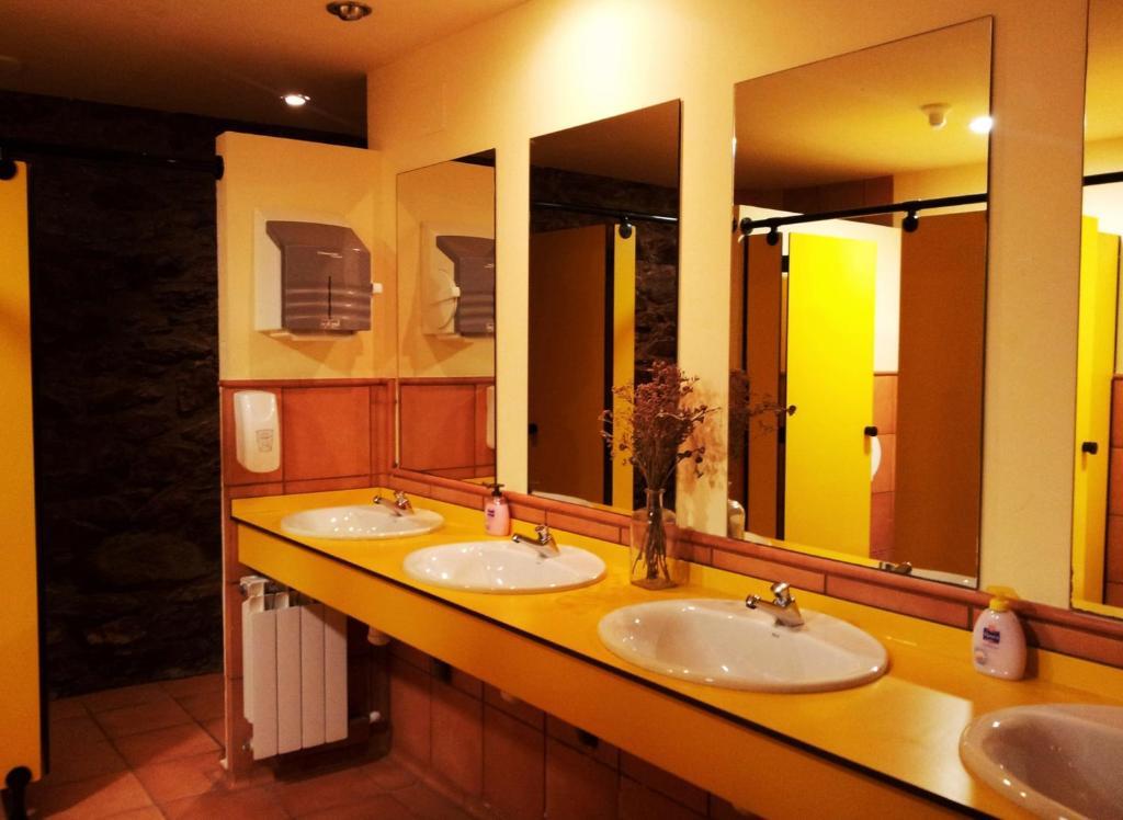 Hostel Xalet Refugi Pere Carne La Molina  Zewnętrze zdjęcie
